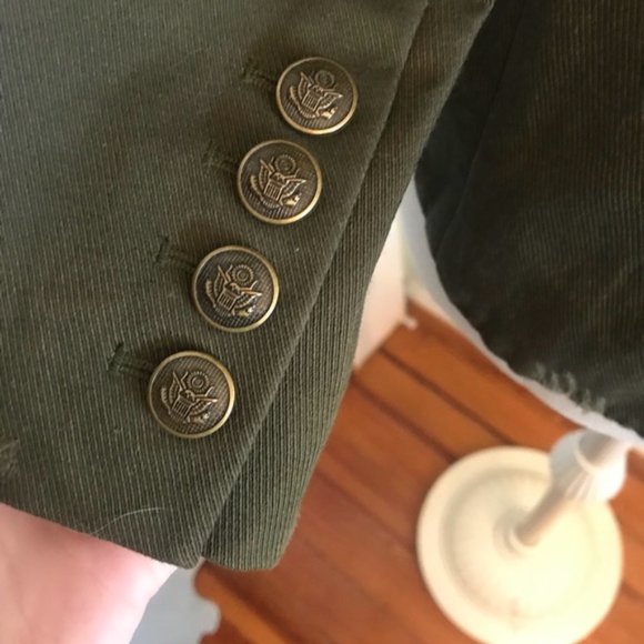 New LaROK Luxe corporal military embellished shoulder padded epaulette blazer